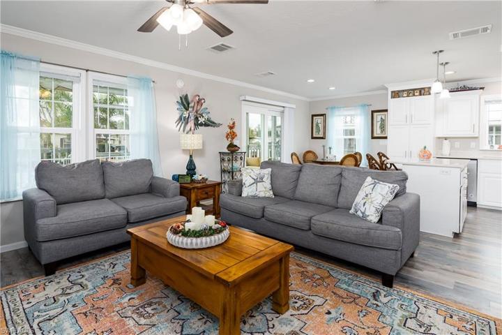 36  Le Mans  DR, NAPLES, FL 34112