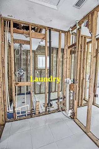 In-residence laundry hook-ups