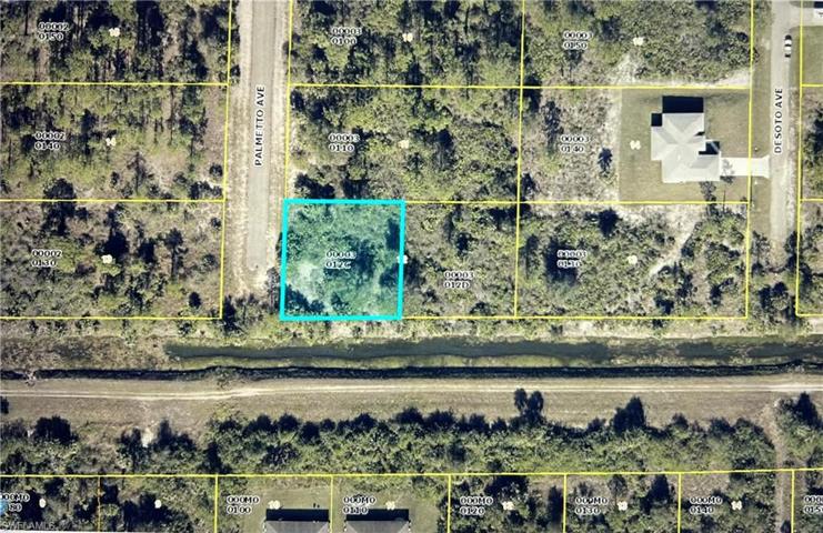 1200 Palmetto AVE, LEHIGH ACRES FL 33972