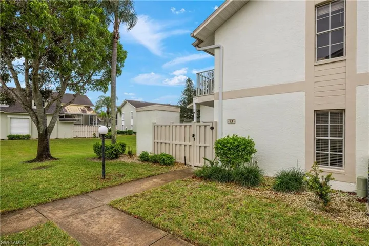 6891  Pentland  WAY, Fort Myers, FL 33966