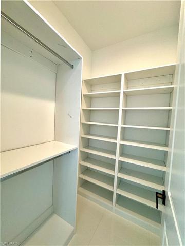 Closet 2