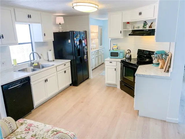 Open kitchen