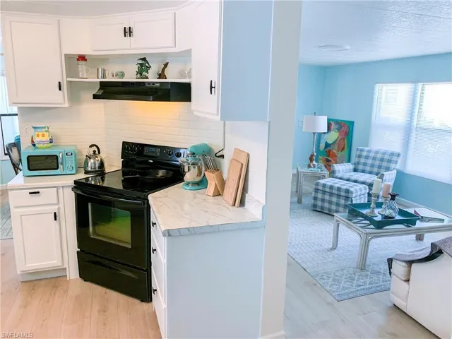 Open kitchen