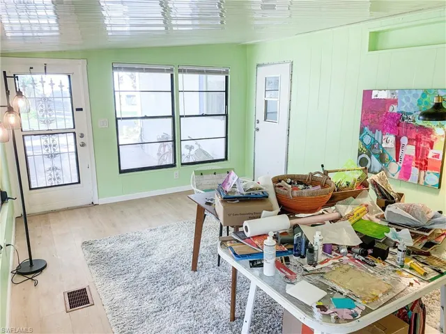 Spacious Lanai