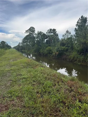 325 Irving Ave, Lehigh Acres, Florida 33936