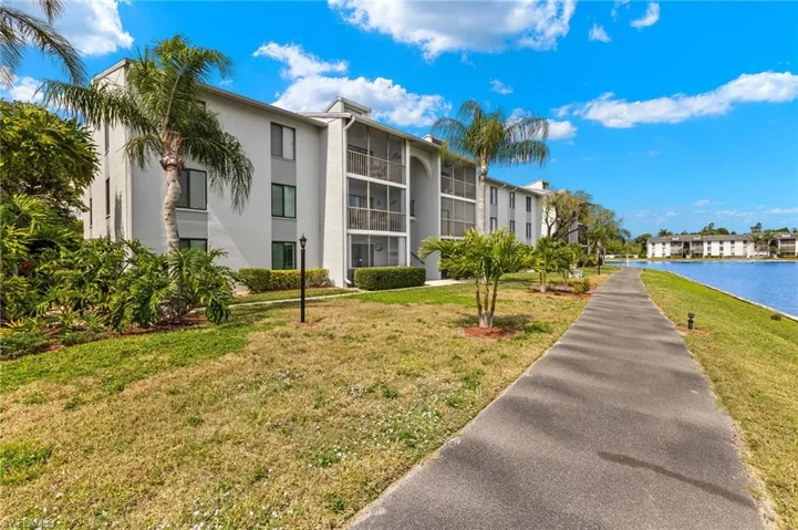 4701  Lakeside Club  BLVD, Fort Myers, FL 33905