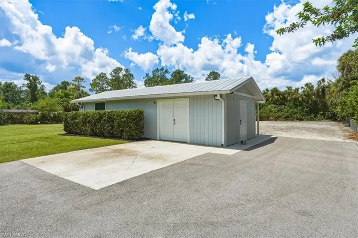 631 5th St Sw, Naples, Florida 34117