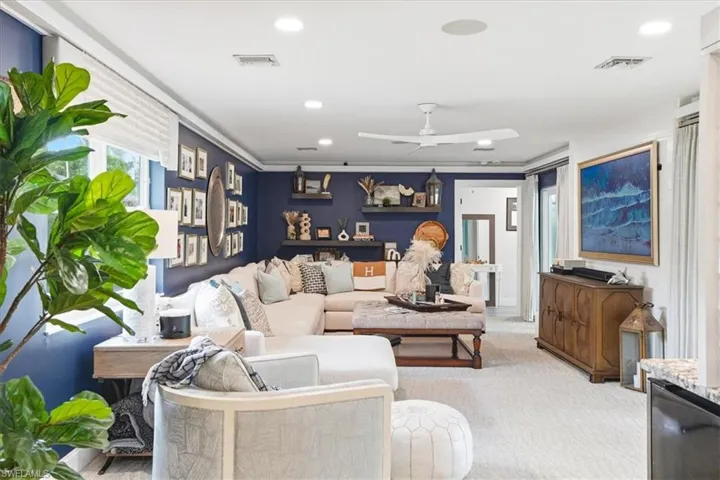 631 5th St Sw, Naples, Florida 34117