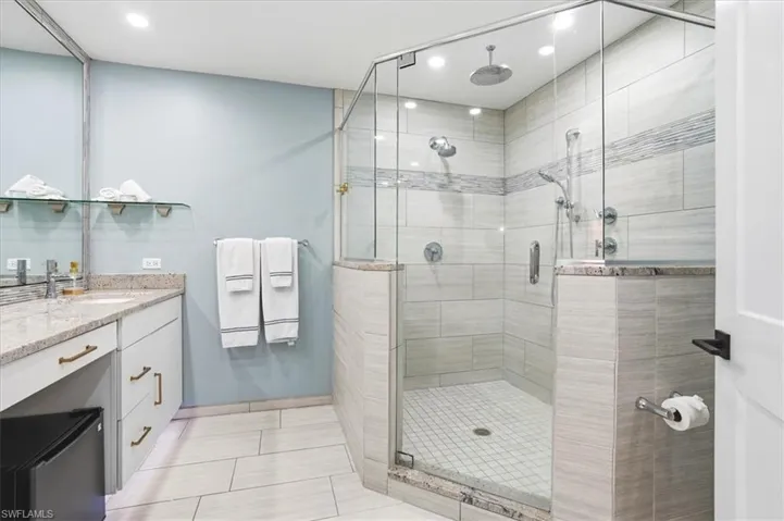 631 5th St Sw, Naples, Florida 34117