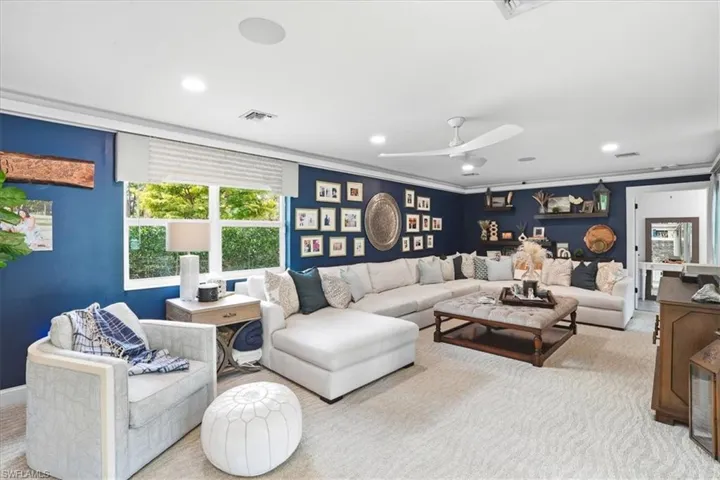 631 5th St Sw, Naples, Florida 34117