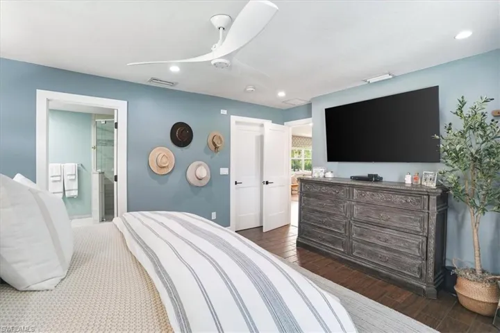 631 5th St Sw, Naples, Florida 34117