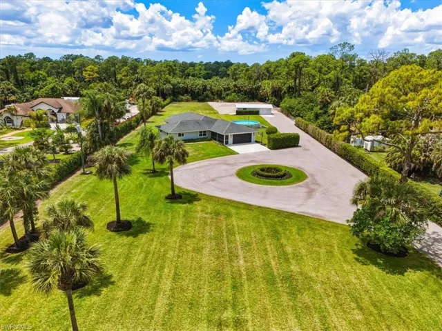 631 5th St Sw, Naples, Florida 34117