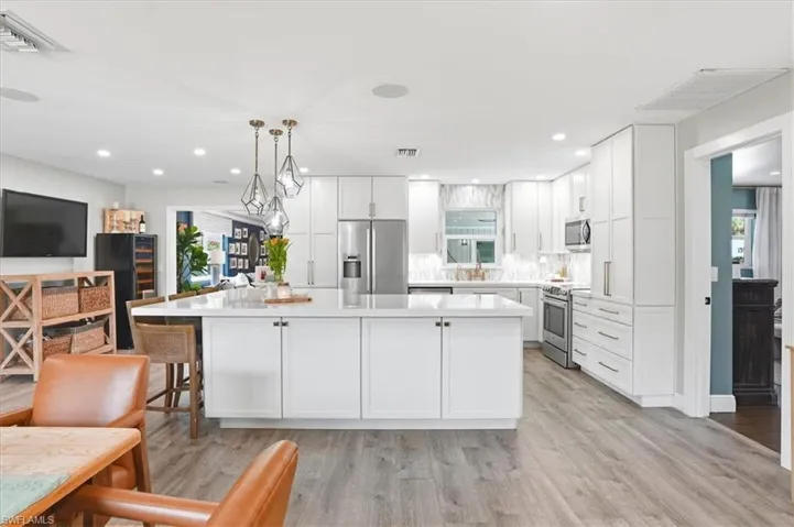 631 5th St Sw, Naples, Florida 34117