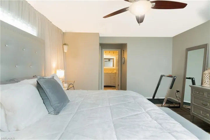 17 Lanai CIR # 17, NAPLES FL 34112