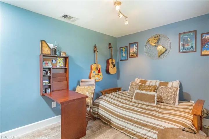 17 Lanai CIR # 17, NAPLES FL 34112