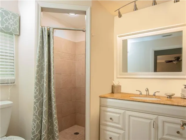 17 Lanai CIR # 17, NAPLES FL 34112