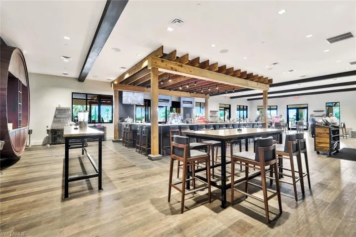 Barrel House Bar