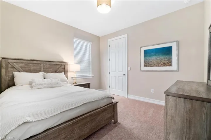 Queen Bed