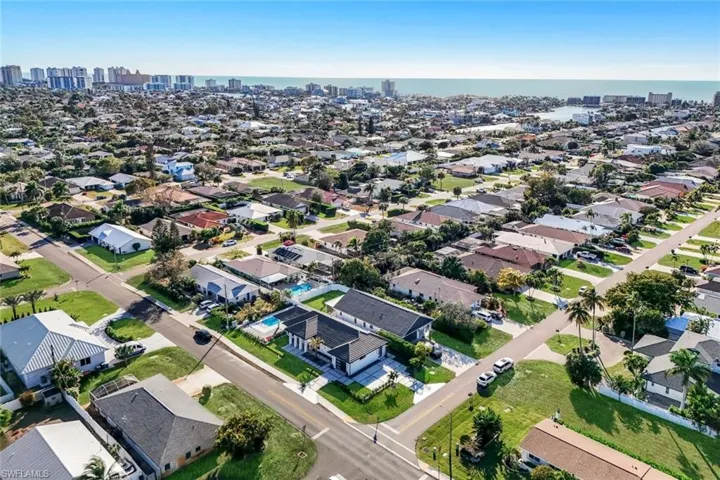 10771 6th St, Naples, Florida 34108
