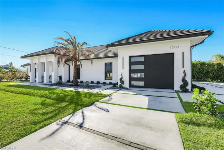 10771 6th St, Naples, Florida 34108
