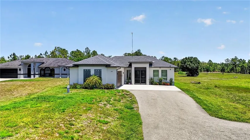 2973  47th NE AVE, Naples, FL 34120
