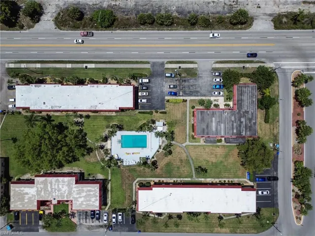View of property location featuring a pool