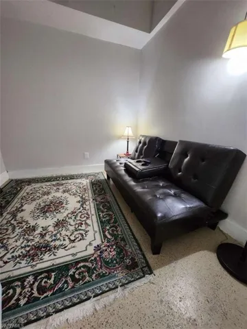 122 Nw 9th Ter, Cape Coral, Florida 33993