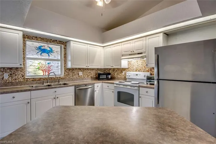 122 Nw 9th Ter, Cape Coral, Florida 33993