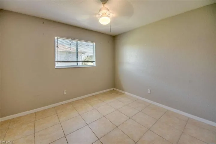 122 Nw 9th Ter, Cape Coral, Florida 33993