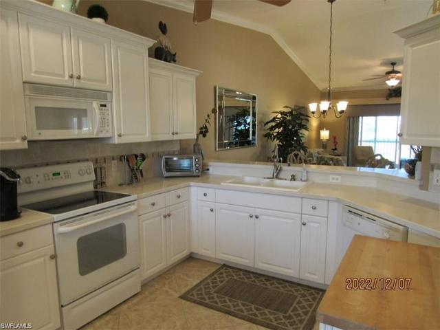 10430  Wine Palm  RD, Fort Myers, FL 33966