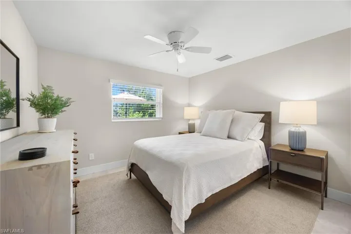 283 Palm Lake Dr, Sanibel, Florida 33957