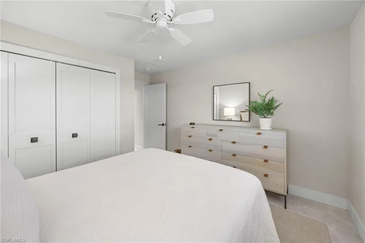 283 Palm Lake Dr, Sanibel, Florida 33957