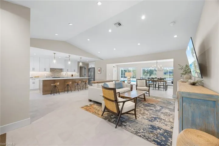 283 Palm Lake Dr, Sanibel, Florida 33957