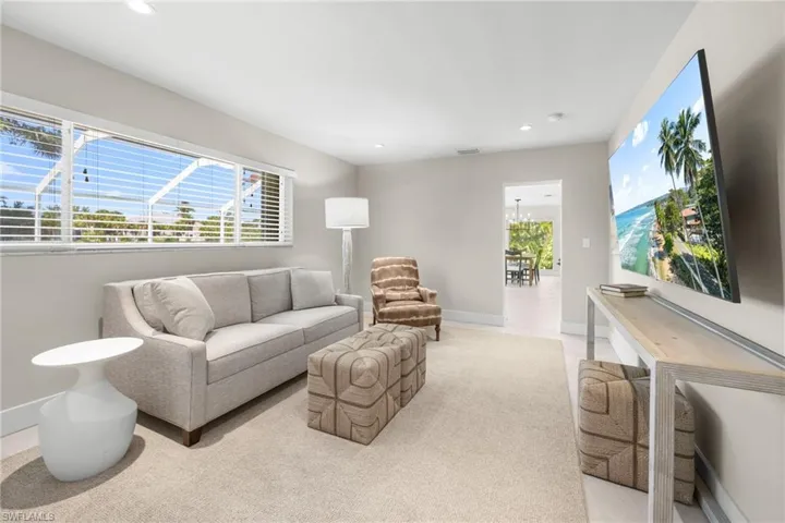 283 Palm Lake Dr, Sanibel, Florida 33957
