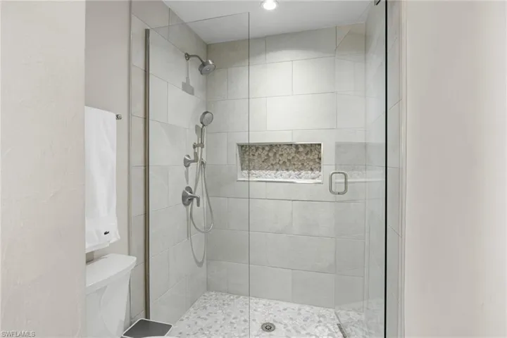 283 Palm Lake Dr, Sanibel, Florida 33957