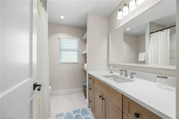 283 Palm Lake Dr, Sanibel, Florida 33957