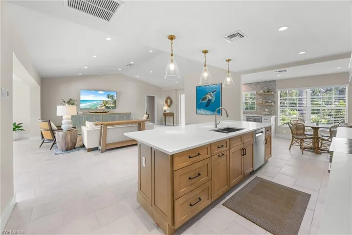 283 Palm Lake Dr, Sanibel, Florida 33957