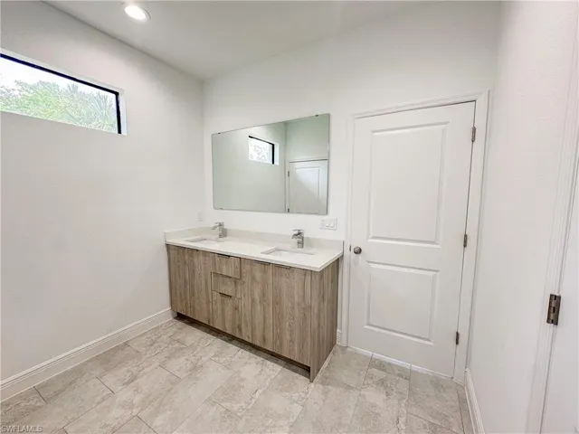 5028 W Tradewinds Cir, Labelle, Florida 33935