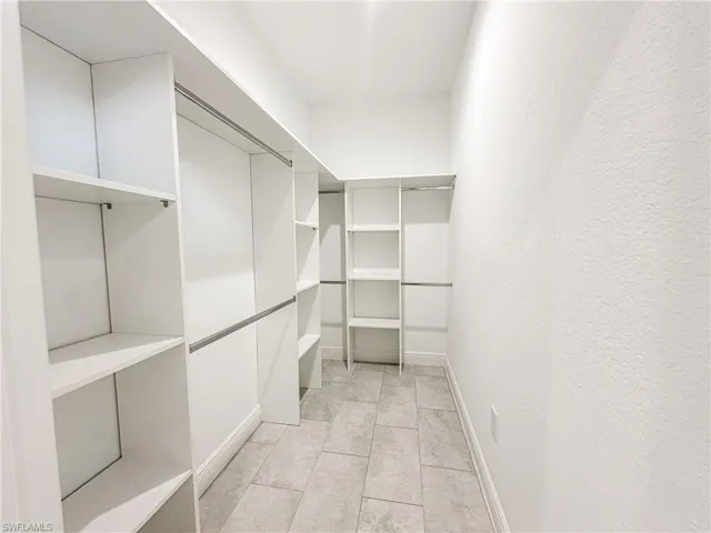 5028 W Tradewinds Cir, Labelle, Florida 33935