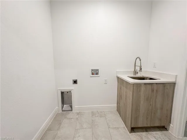 5028 W Tradewinds Cir, Labelle, Florida 33935