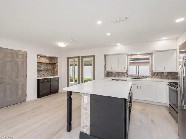 104 Jamaica DR, NAPLES FL 34113