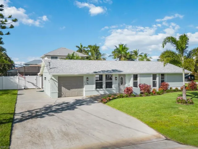 104 Jamaica DR, NAPLES FL 34113