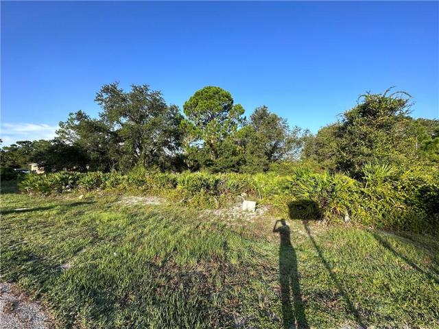 1611 5th AVE, LEHIGH ACRES FL 33972