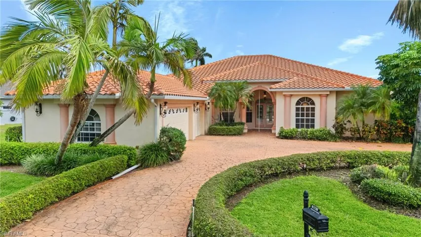 9601  Cedar Creek  DR, Bonita Springs, FL 34135