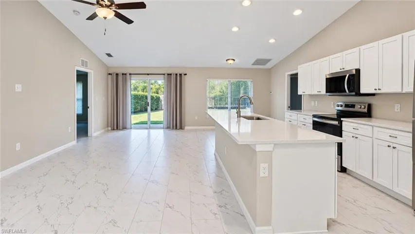 513 Nw 16th Pl, Cape Coral, Florida 33993