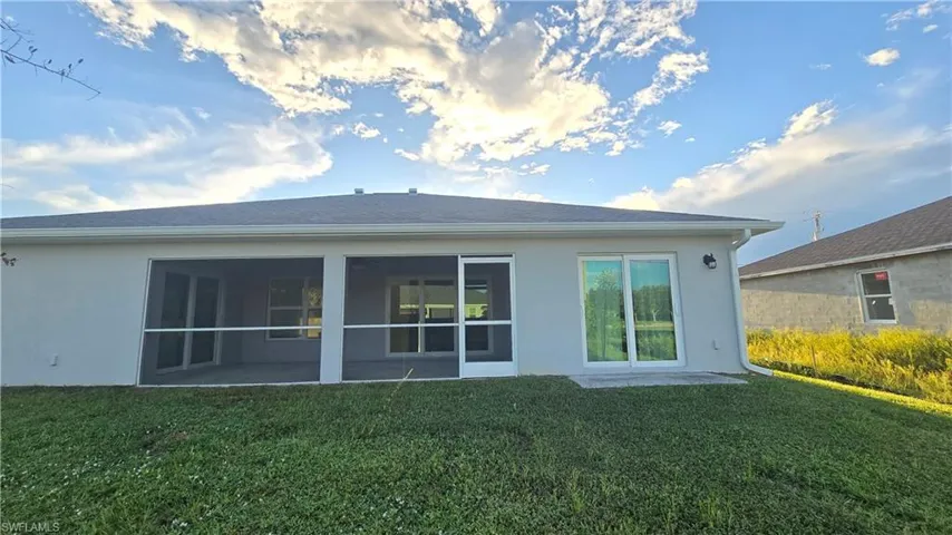 513 Nw 16th Pl, Cape Coral, Florida 33993