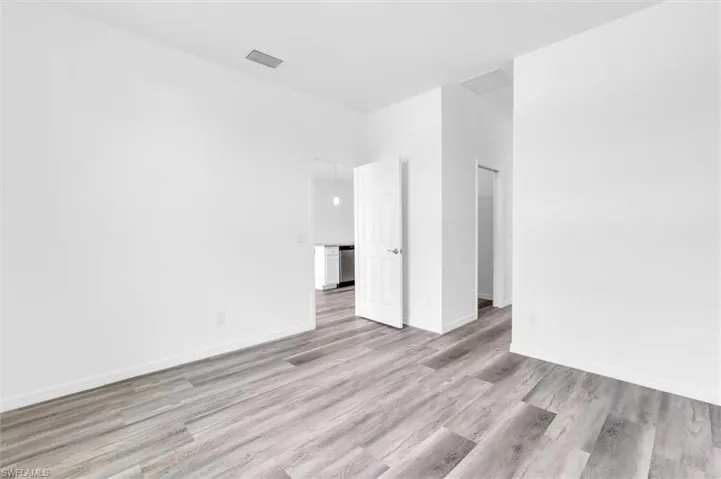 422 Ne 20th Ter, Cape Coral, Florida 33909