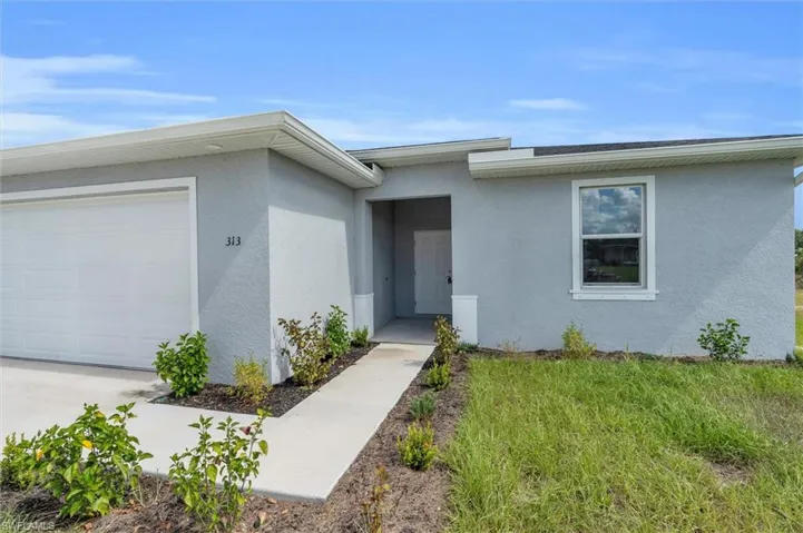 422 Ne 20th Ter, Cape Coral, Florida 33909