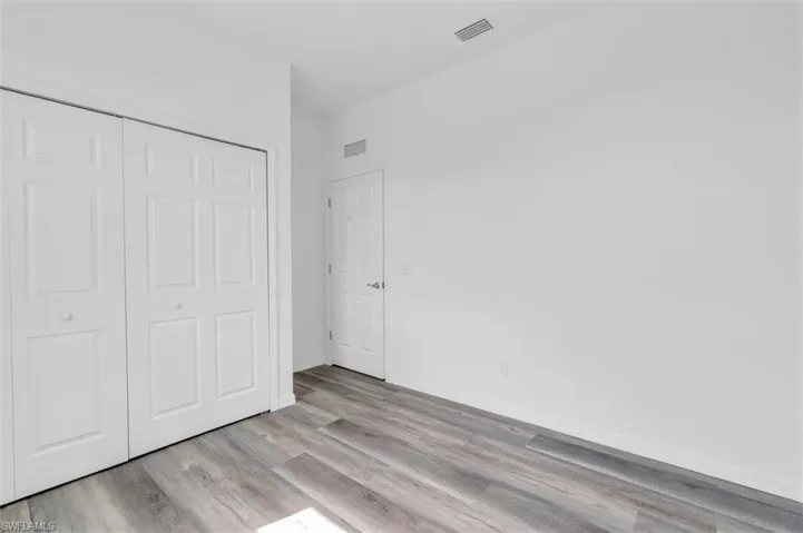 422 Ne 20th Ter, Cape Coral, Florida 33909
