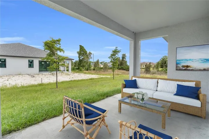 422 Ne 20th Ter, Cape Coral, Florida 33909